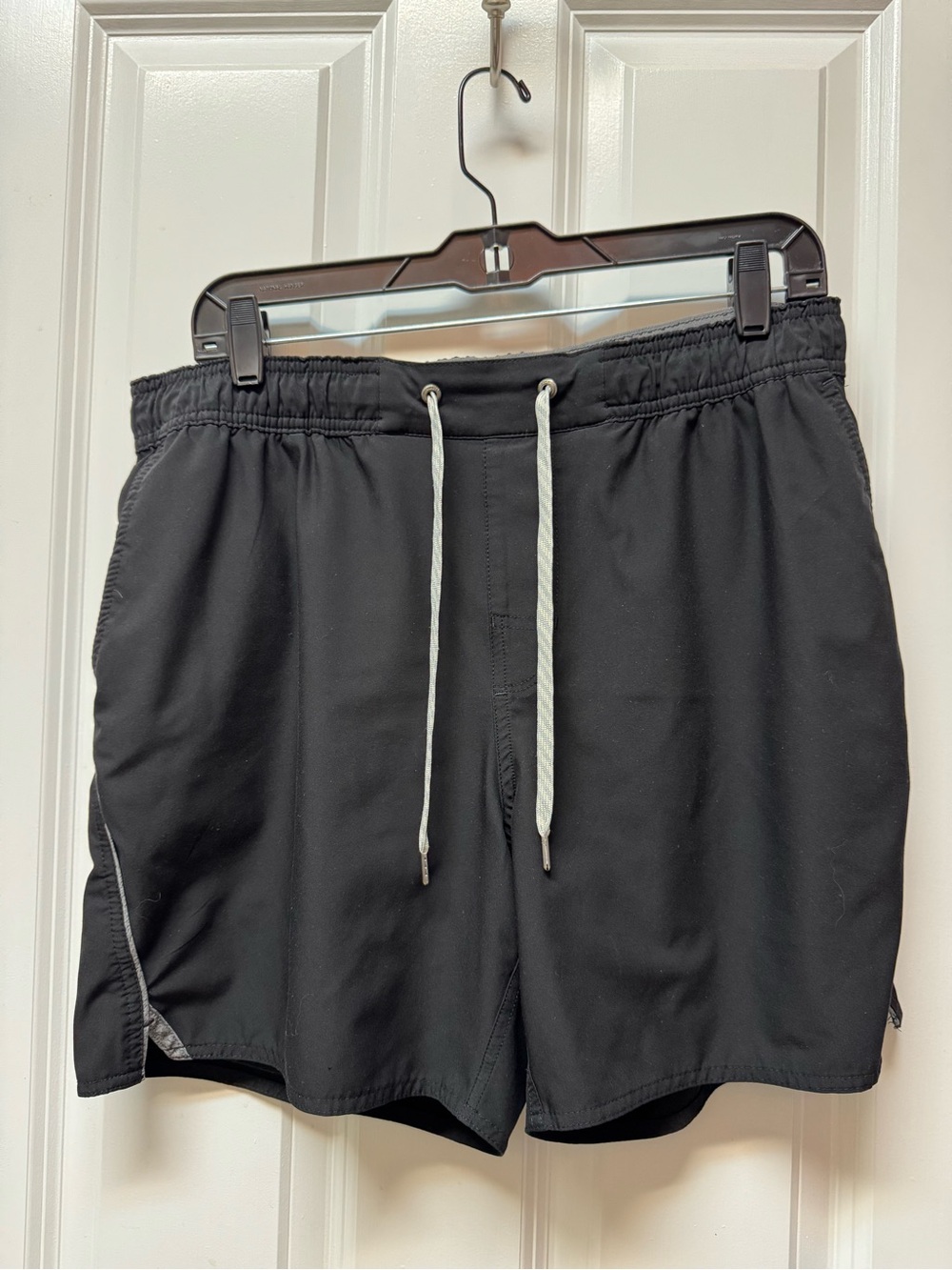 Vuori Men’s Athletic shorts